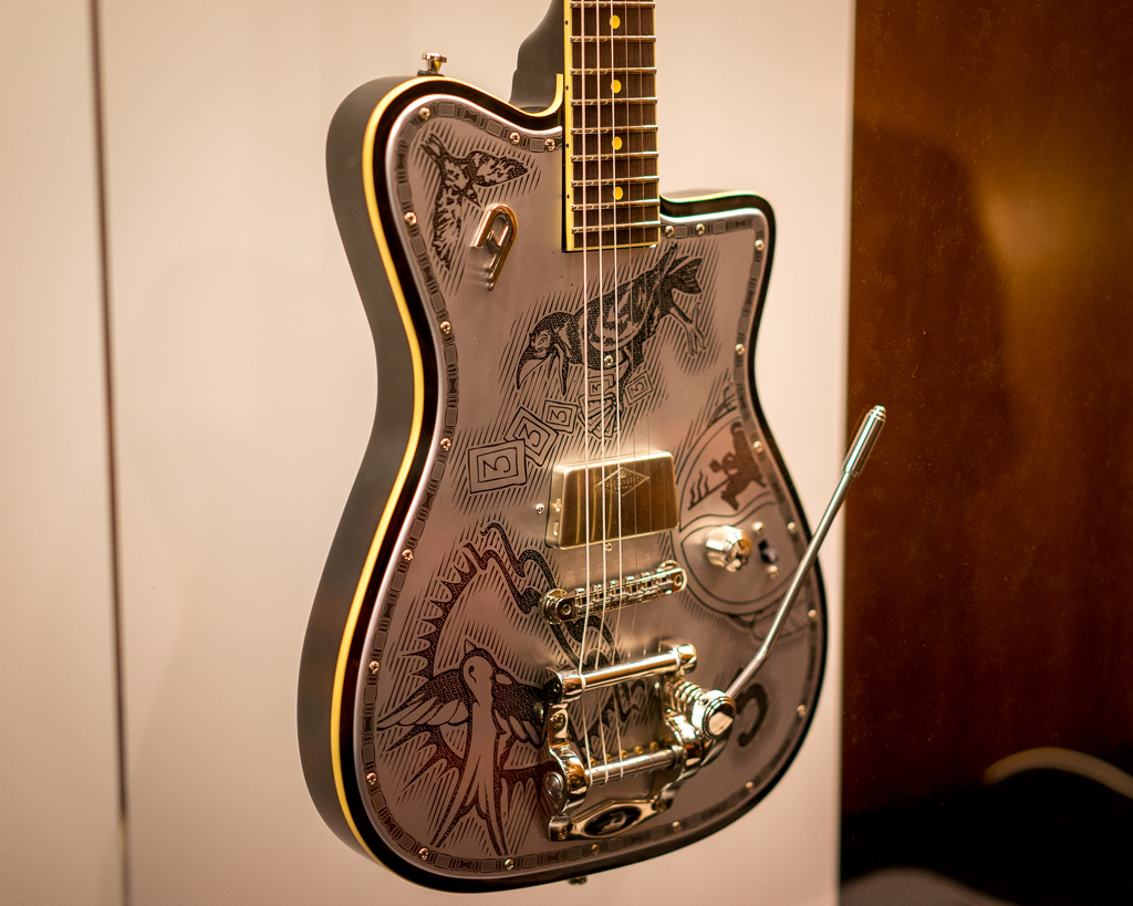 Duesenberg Johnny Depp Signature E-Gitarre auf dem Guitar Summit 2017. Foto von Julius Haring.