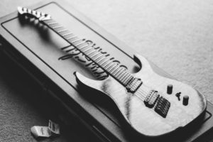 Ormsby Multiscale-guitar Black and White
